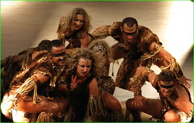 Formacja Go4Dance w kostiumach scenicznych