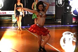 Tancerka Go4Dance podczas występu na parkiecie